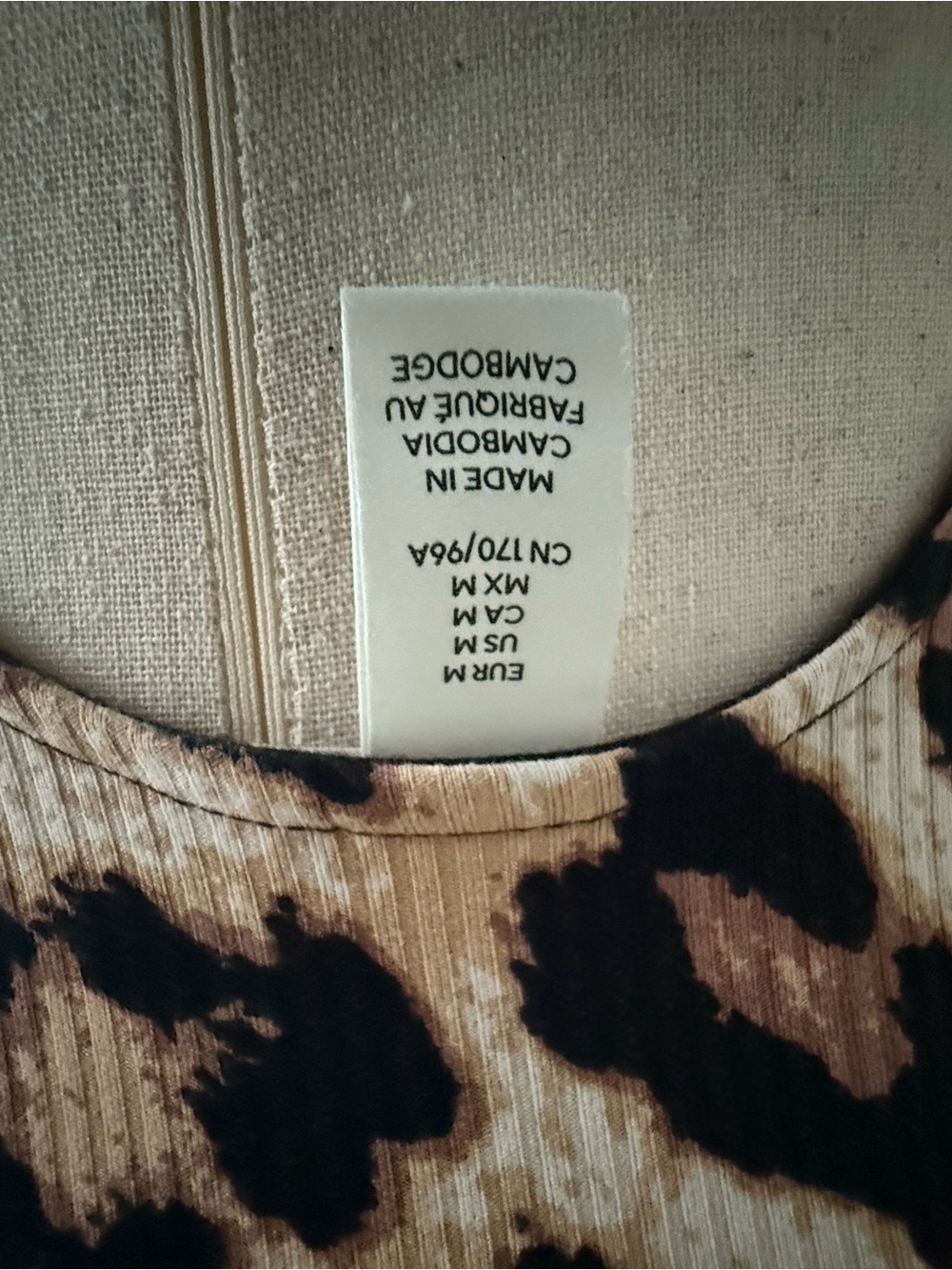 NWOT H&M Leopard Print Ribbed Bodysuit- Beige & Black - Picture 3 of 3